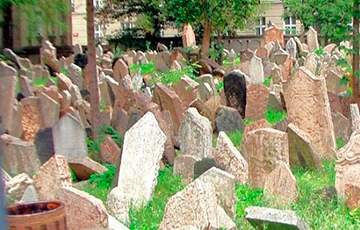 Суд в Гомеле отказался остановить строительство на бывшем еврейском кладбище