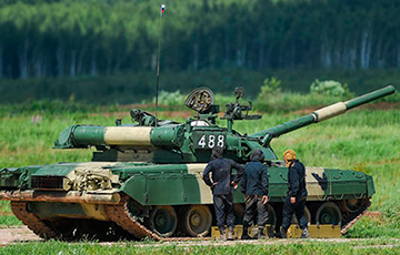 На вучэннях «Захад 2017» выпрабавалі рэактыўны танк Т-80