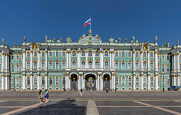 В Петербурге эвакуировали Дворцовую площадь