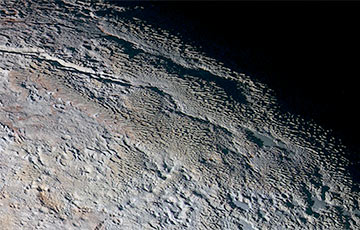 Ученые выяснили, как возникли загадочные «небоскребы» на Плутоне