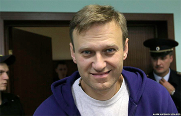 В Москве началась акция в поддержку Навального