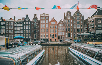 Амстердам выкупит долги молодежи, чтобы предложить «новый старт»