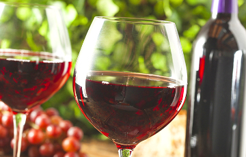 Ученые рассказали о пользе красного вина