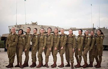 Фотафакт: Ізраіль трэніруе жаночыя экіпажы для танкаў Merkava