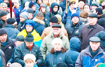 В Киеве проходит марш «За импичмент!»