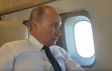Видеофакт: Истребители близко подлетели к самолету Путина