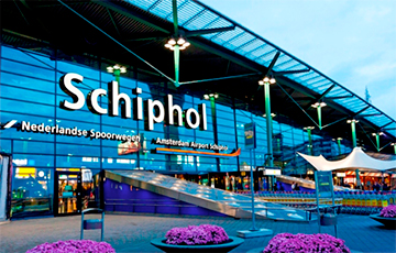 В аэропорту Амстердама полиция открыла стрельбу по вооруженному человеку
