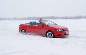 Видеофакт: Американец на красном кабриолете въехал в снежный шторм