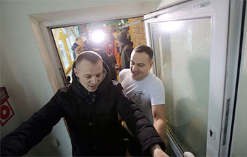 Zmitser Dashkevich Fined for "Educational Visit" to Barbershop "Chekist"