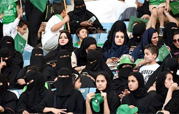 Женщин в Саудовской Аравии будут пускать на футбольные матчи