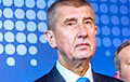 Премьер Чехии заявил, что не уйдет в отставку добровольно