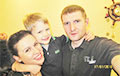 Белорусы два месяца искали украинскую семью, потерявшую во Львове фотоаппарат