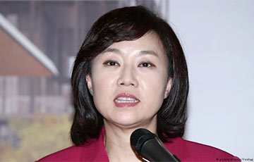 Министра культуры Южной Кореи осудили за «черные списки» артистов