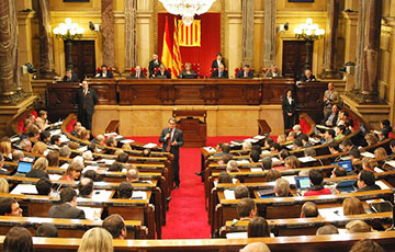 Парламент Каталоніі прыняў рэзалюцыю аб самавызначэнні