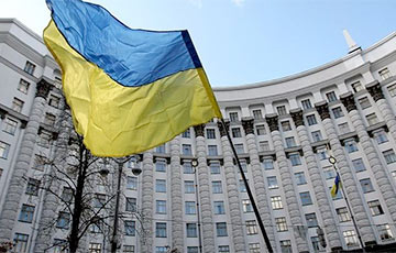 Кабмин Украины выплатит по $3,5 тысячи экс-заложникам боевиков на Донбассе