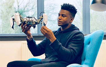 Предприниматель из Нигерии создает эмоциональных роботов