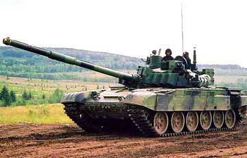 Абаронцы Украіны захапілі расейскі танк з буратам унутры