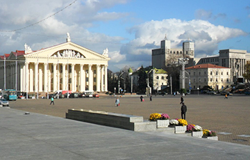 Как на Октябрьской площади в Минске за одну ночь снесли памятник