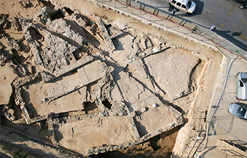 У Грэцыі знайшлі падземны горад з калонамі і залатымі артэфактамі