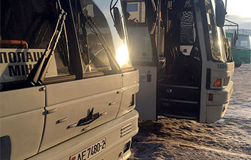 Жители Лепеля штурмуют кассы автовокзала