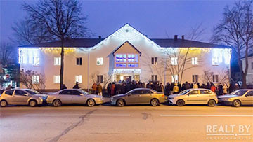 Чэргі па танныя кватэры ў Менску: адна чарга з серады, іншая - з пятніцы