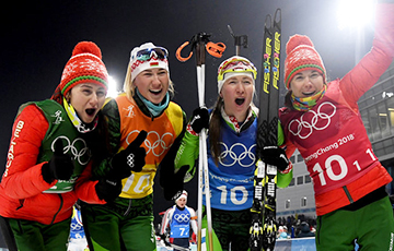 Видеофакт: Белорусские биатлонистки вернулись с Олимпиады с медалями