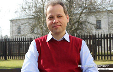 Historian Dedicates His Book To BPR's 100th Anniversary, Home Town Babruisk