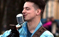 Уличный музыкант из Минска сыграл для гродненцев большой концерт