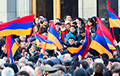 В Ереване выразили протест звоном кастрюль