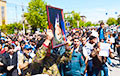 Демонстранты в Армении меняют тактику: прямой репортаж с улиц Еревана
