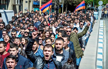 Обращение армянских журналистов к международным СМИ