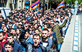 Народ Армении победил: Саргсян ушел в отставку (Видео, онлайн)