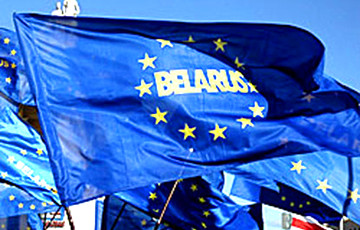 Активисты «Европейской Беларуси» провели пикет в поддержку политзаключенных
