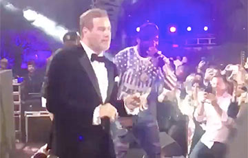 Траволта исполнил зажигательный танец в Каннах под трек 50 Cent