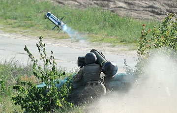Для первых испытаний Javelin в Украине применили настоящие танки