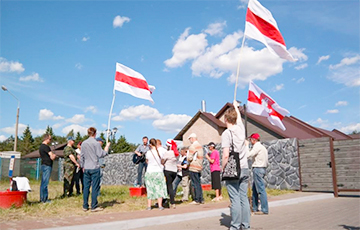 Defenders Of Kurapaty Detained