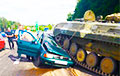 Военные заплатили водителю раздавленного БМП автомобиля компенсацию