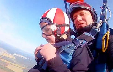 8-летний школьник из Речицы стал самым юным парашютистом Беларуси