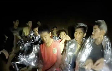 В Таиланде возобновили операцию по спасению детей из пещеры