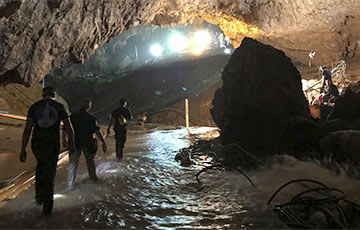Из пещеры в Таиланде спасли всех детей и тренера
