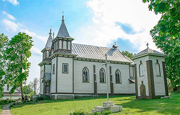 Без единого гвоздя: 10 уникальных деревянных храмов Беларуси