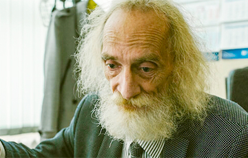 Как 66-летний айтишник из Минска программировал, когда компьютеры еще были без монитора