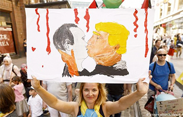 В Хельсинки проходят акции протеста перед встречей президентов США и РФ