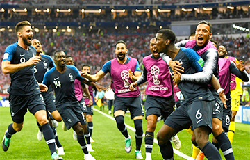 Францыя стала двухразовым чэмпіёнам свету ў футболе