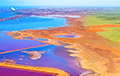 Фотофакт: В Австралии раз в 50 лет появляется огромное разноцветное озеро
