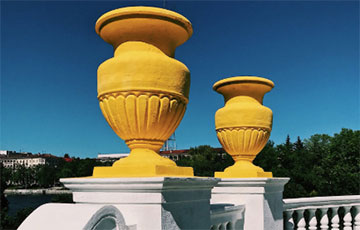 Желтые вазы на проспекте Независимости перекрасят