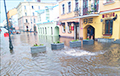 Третий потоп на Революционной: кадры из жизни «минской Венеции»