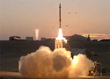Ізраільская «Прашча Давіда» ўпершыню перахапіла ракеты