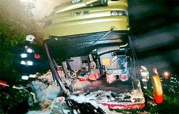 В Польше рухнул со склона украинский экскурсионный автобус