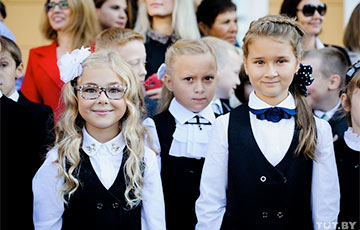 Белорусы запустили петицию за отмену школьной формы